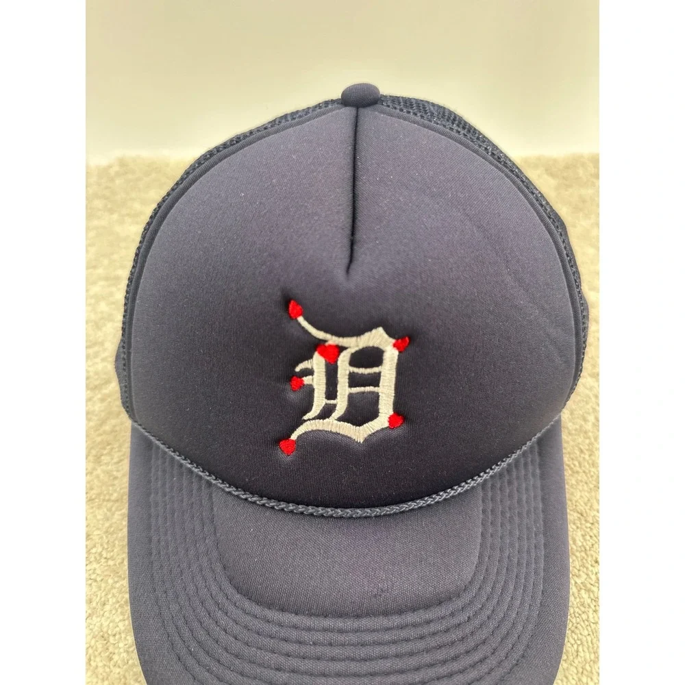 Detroit Baseball Hat Cap Snap Back Navy Trucker Embroidered Hearts D Logo NISSUN